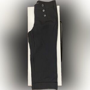 NY & Co Black Dress Slack Shorts Women’s size 2